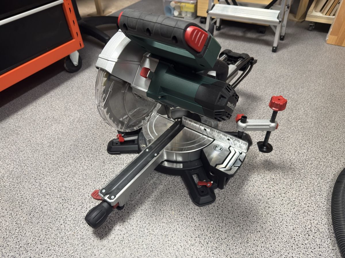 Metabo Sägen: Metabo Kappsäge KGS 216 M – Gebraucht aus Grenchen von Landy1 2