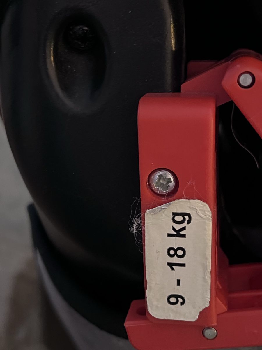 Recaro Seggiolini per auto: Kindersitz – Usato da Turbenthal venduto da Calabresetta 2