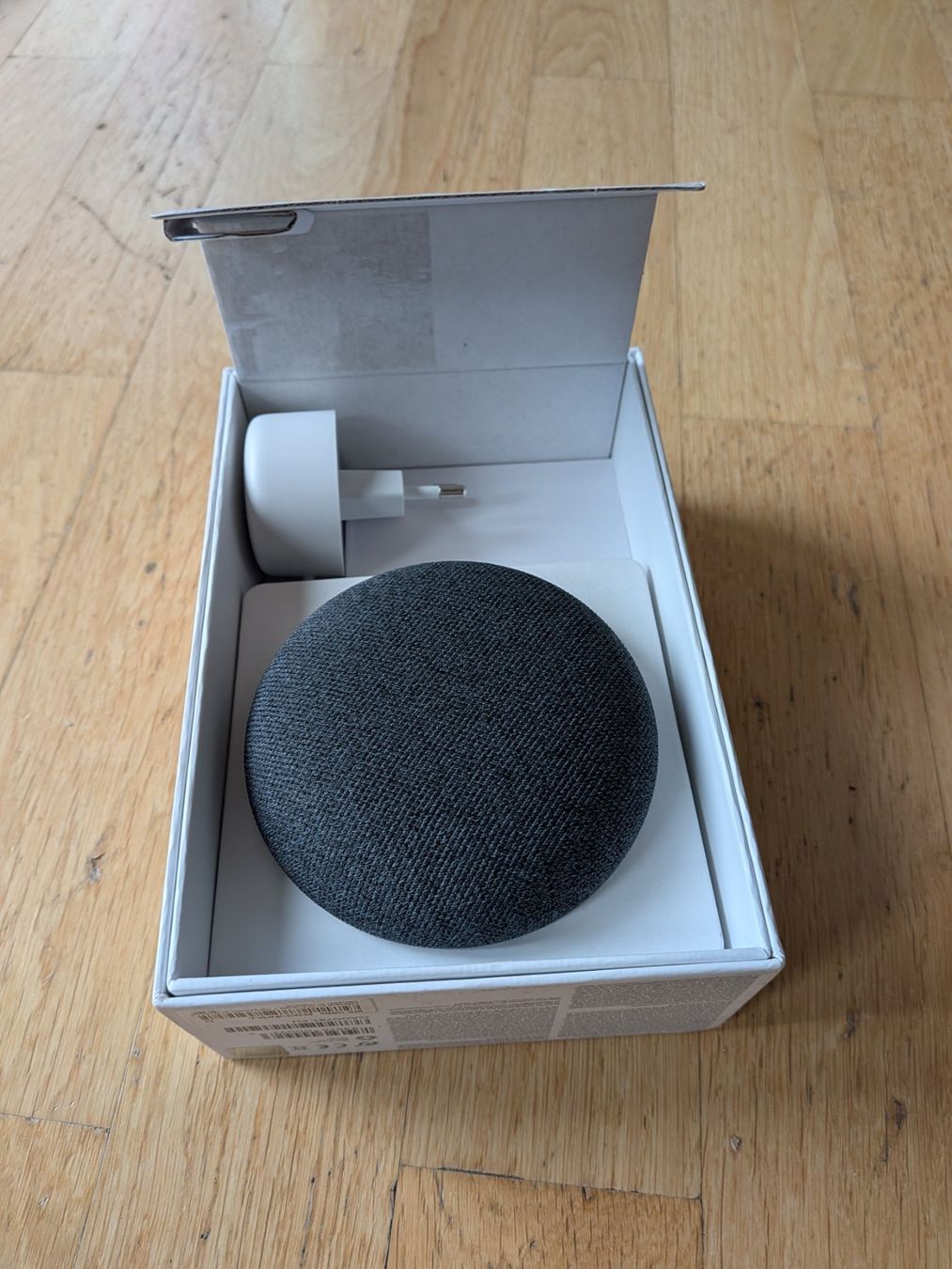 Google Lautsprecher: Google Nest Mini (2nd Gen) – Gebraucht aus Zürich von null8 3