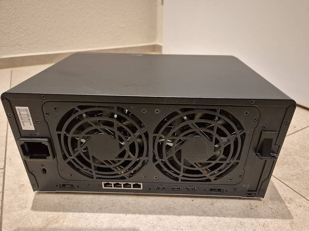 Synology Server: Synology Diskstation DS1817+ mit 8GB RAM – Gebraucht aus Hellbühl von Schumi 2