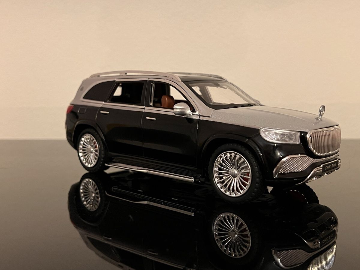 Mercedes-Benz Modellini d'auto: Mercedes Maybach – Nuovo e nell'imballaggio originale da Bäretswil venduto da Ser_9h6p 3