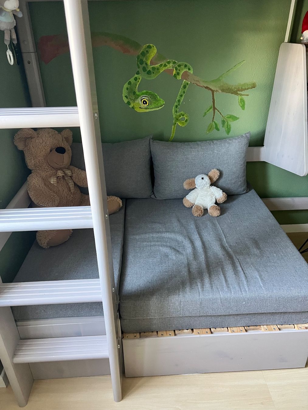 Micasa Letti: Hochbett mit Schreibtisch und Bettsofa hellgrau – Usato da Zofingen venduto da vLo_ur 4