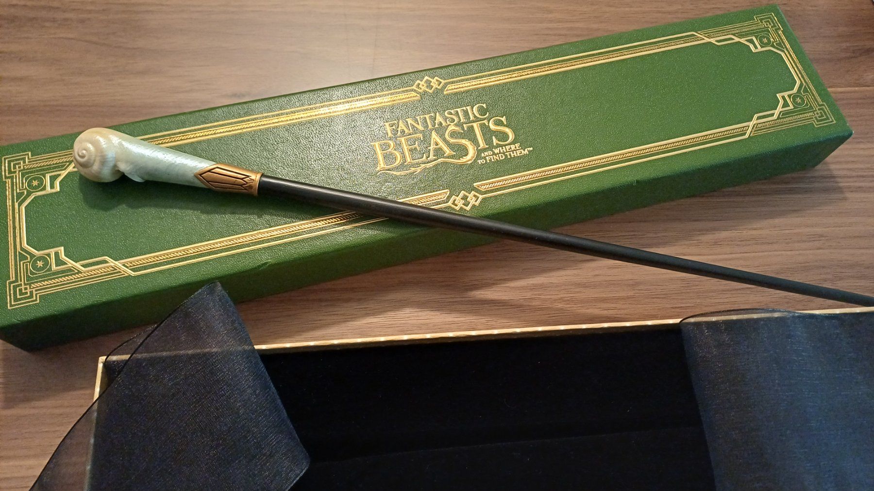 Statuette: Zauberstab Harry Potter / Fantastic Beasts mit Box – Nuovo e nell'imballaggio originale da Aarau venduto da DangerDanger 2