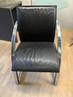 Lederstuhl mit Aluminium Rückseite Freischwinger