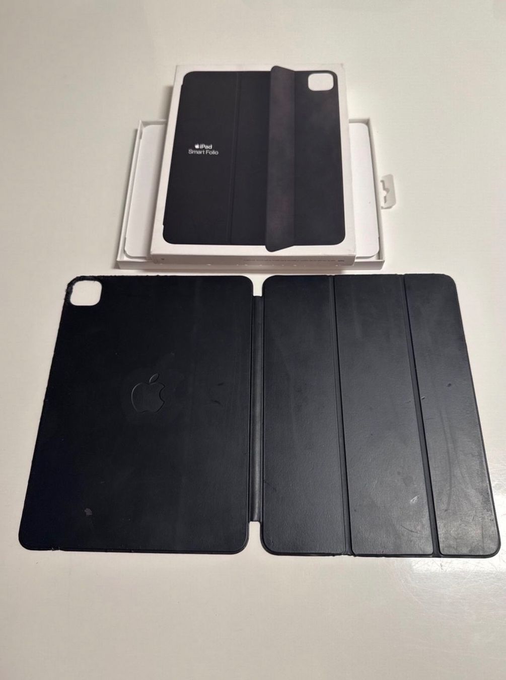 Apple Covers & Taschen: ORIGINAL APPLE IPAD PRO 11 SMART FOLIO BLACK – Gebraucht aus Elgg von StathisP 2