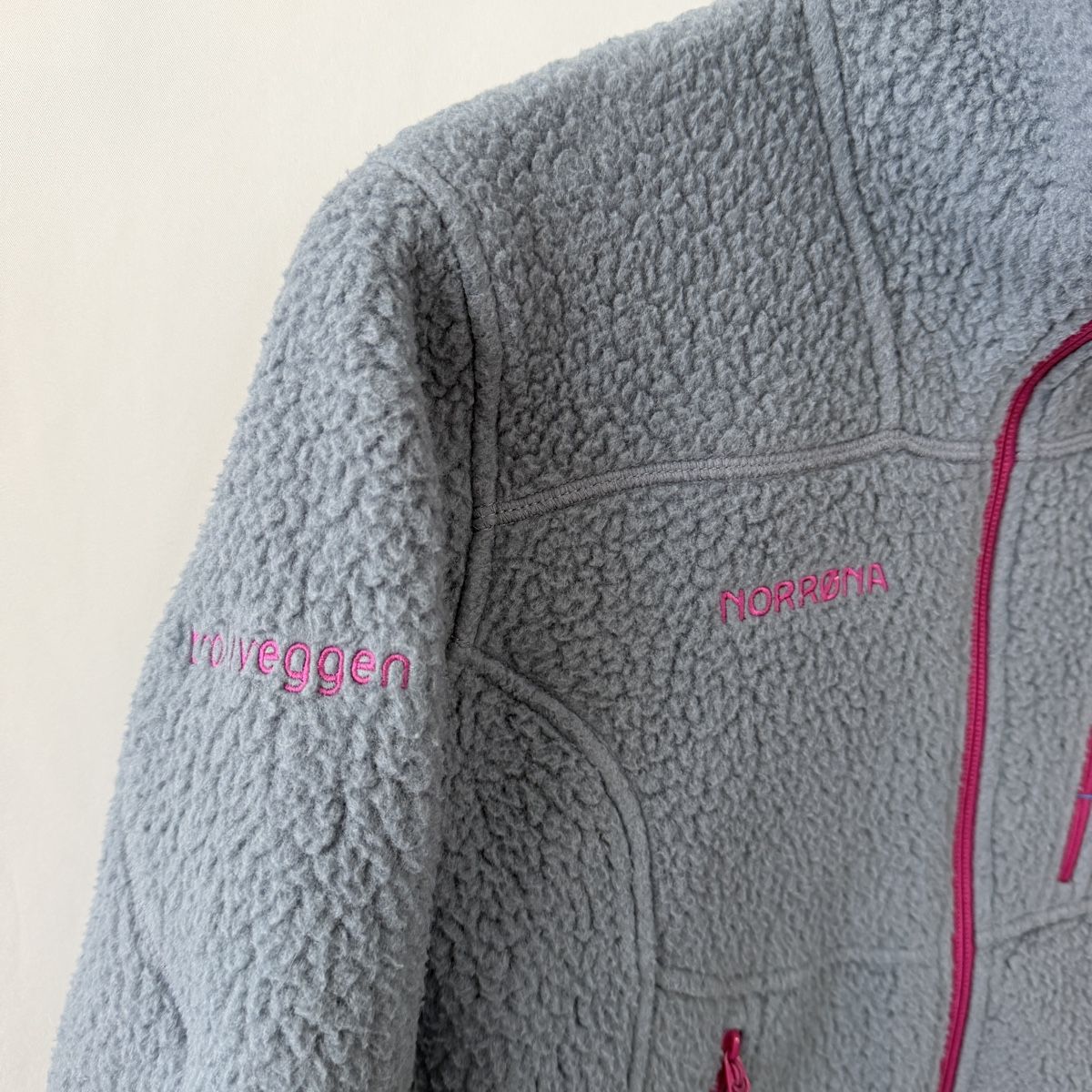 Norrøna Pulls & Sweat-shirts: NORRONA TROLLVEGGEN WARM 2 JACKET – Neuf (Voir description) à Freienbach par Avviivva_Shop 1