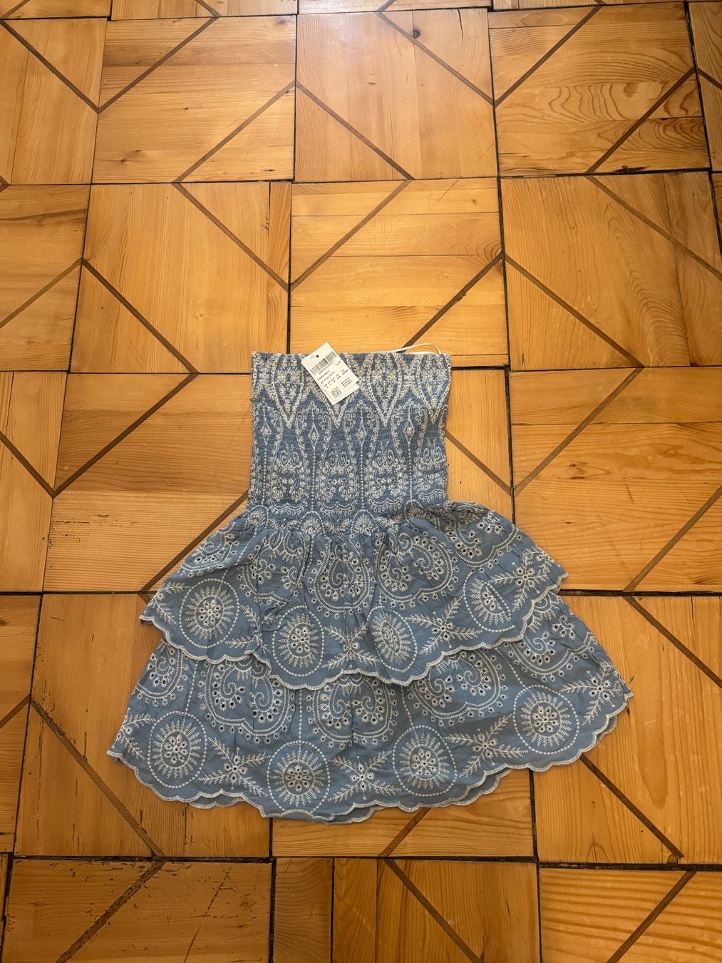 Kleider: Subdued Kleid – Neu (gemäss Beschreibung) aus Zürich von catemiranda 1