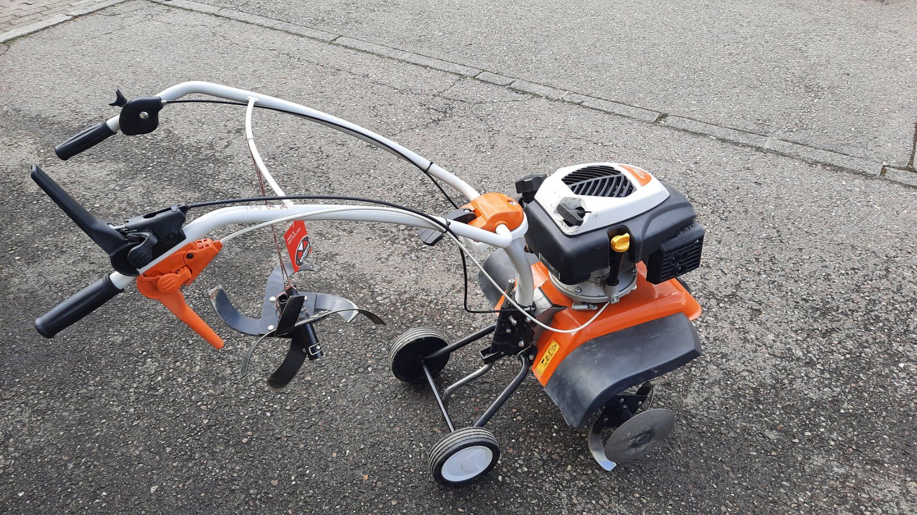 Stihl Tutte le macchine: Motorhacke Stihl MH 585 – Usato da Luzern venduto da F.BuchserAG