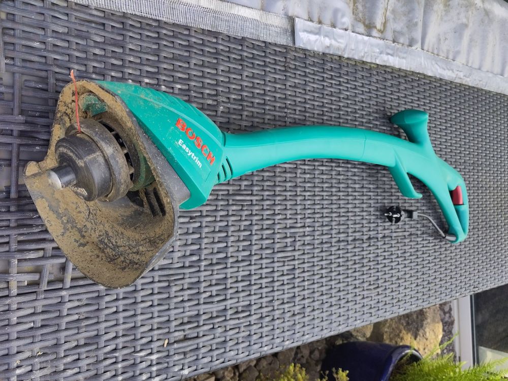 Bosch elektrische Rasentrimmer (Gebraucht) in Niederhasli für CHF 10 ...