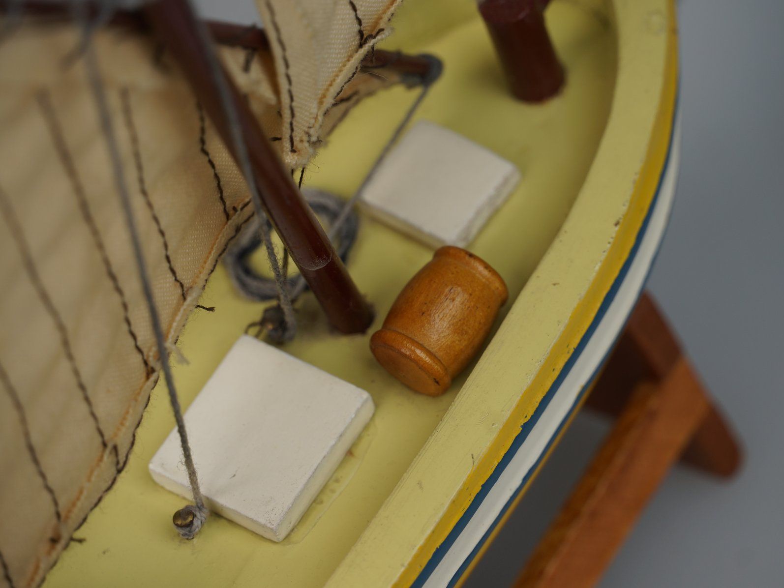 Modellbausätze & Standmodelle: Modellschiff Lateinersegel 9" – Gebraucht aus Rüti ZH von Restwert_Rueti_ZH 4