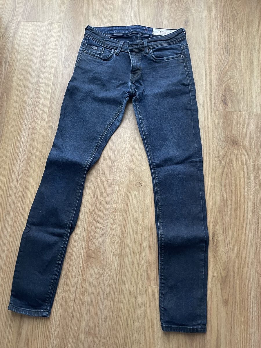 Jeans: Jeans dunkelblau – Usato da Kesswil venduto da Sonnenblume0116 2