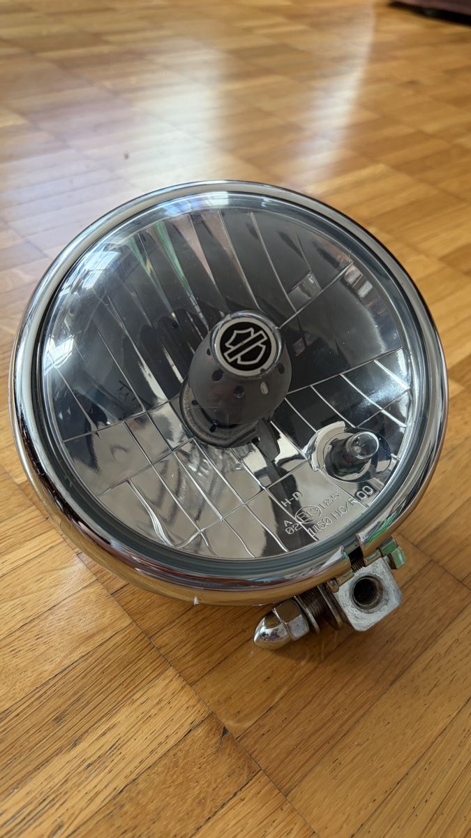 Harley-Davidson Phares: Original Harley Hauptscheinwerfer mit Standlicht – D'occasion à Greifensee par Karlst 3