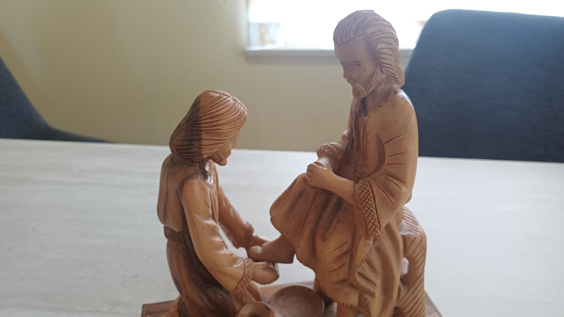 Figuren: Schöne geschnitzte Figur Olivenholz  – Gebraucht aus Flawil von Pinkmalibu 7
