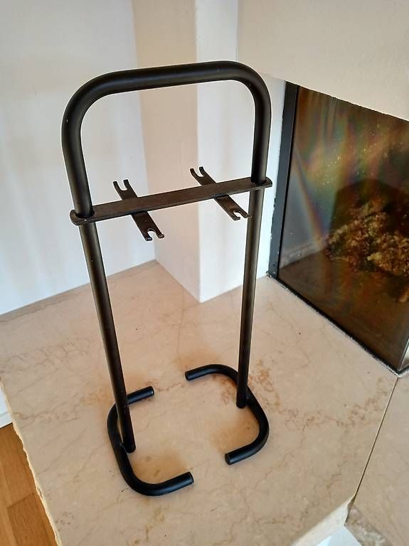 Altro in Decorazioni & Accessori: Ständer für Kaminbesteck – Usato da Lupfig venduto da sustom