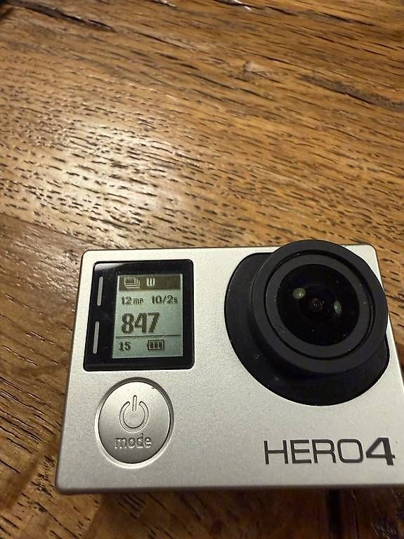 Gopro Action Cam: Gopro Hero 4 – Gebraucht aus Nidau von darkie75