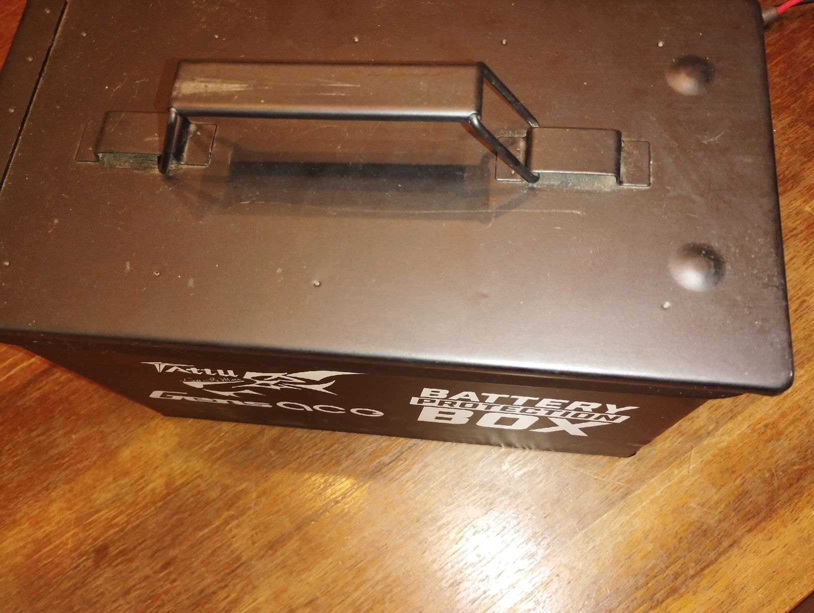 Batterie, Caricabatterie & Alimentatori: Lippo Battery Sicherheits Box – Usato da Lyss venduto da fuselbay 2