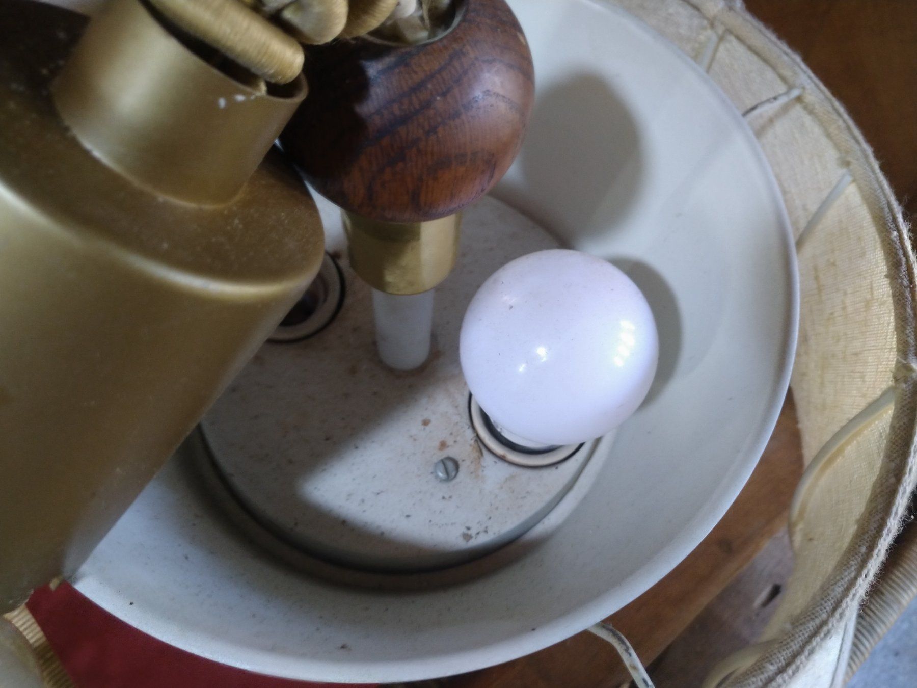 Lampadari & plafoniere: Vintage Lampe mit Lampenschirm, Durchmesser 50 cm – Usato da Buckten venduto da RolandsLiquidationen 2
