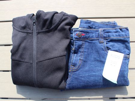 NEU *** Jeans und Jacke 140 *** NEU