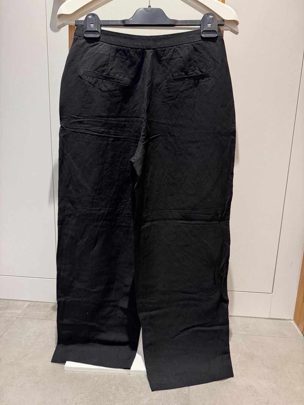 Massimo Dutti Pantaloni: Massimo Dutti Hose, schwarz, Gr. 34-36 – Usato da Aarau venduto da Ruta_Ra 1