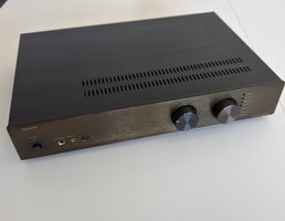 Music Hall a15.2  HQ Integrated Stereo Amplifier (Phono MM)