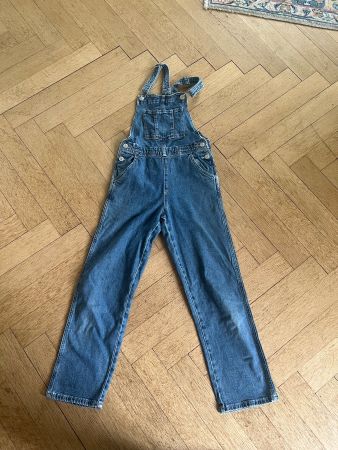 Jeans Latzhose von H&M, Gr. 140
