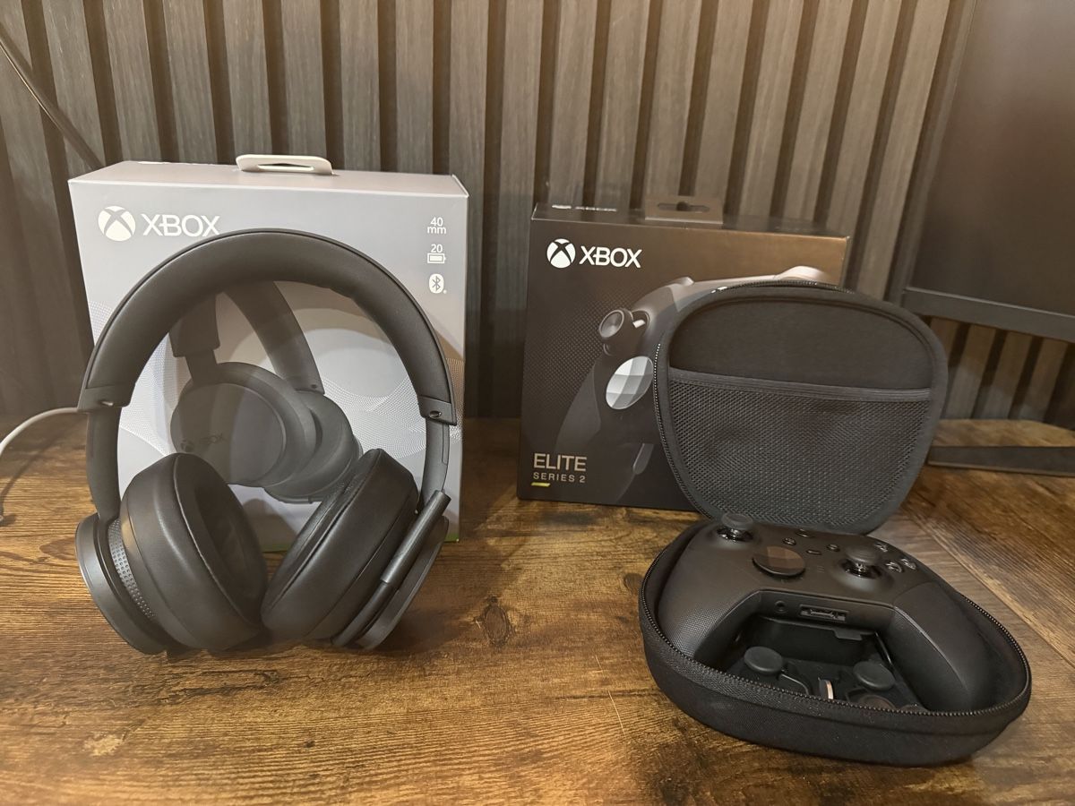 Microsoft Console: XBOX Series X mit Elite Controller+Headset+Monitor – Usato da Abtwil SG venduto da cst_a7v 1