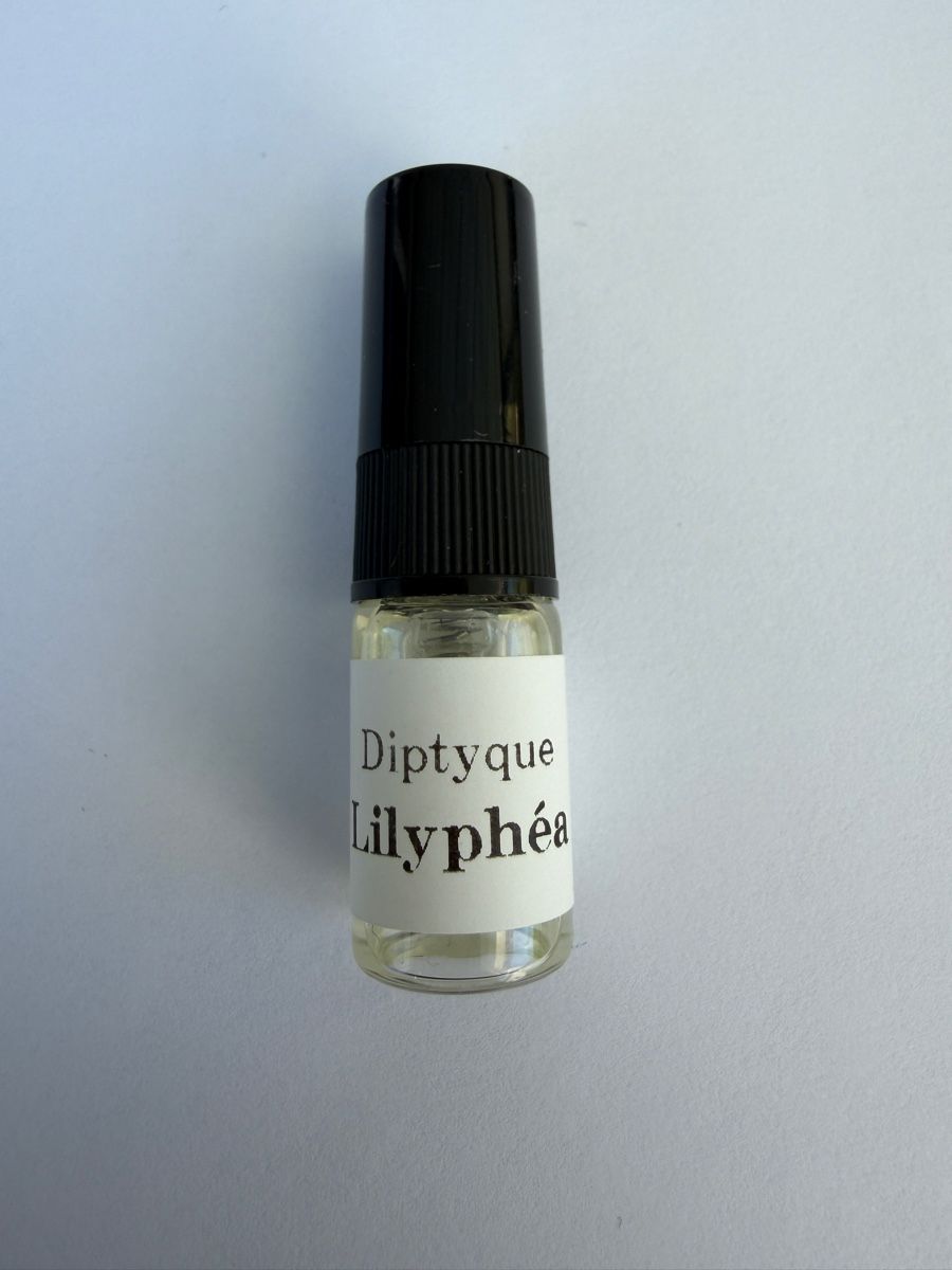 Diptyque Profumi & Eau de Toilette: Diptyque Lilyphéa Abfüllung 3ml – Nuovo (secondo la descrizione) da Meierskappel venduto da Philium 2