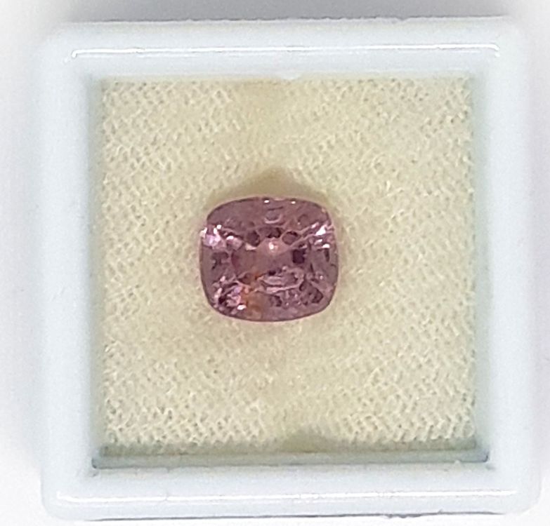 Spinelle Violet Exceptionnel 1,51 Carats - Certifié IGI, Naturel - Birmanie