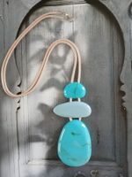 Geometrische Kette türkis-blau Akzenten, toll zu Rundholz