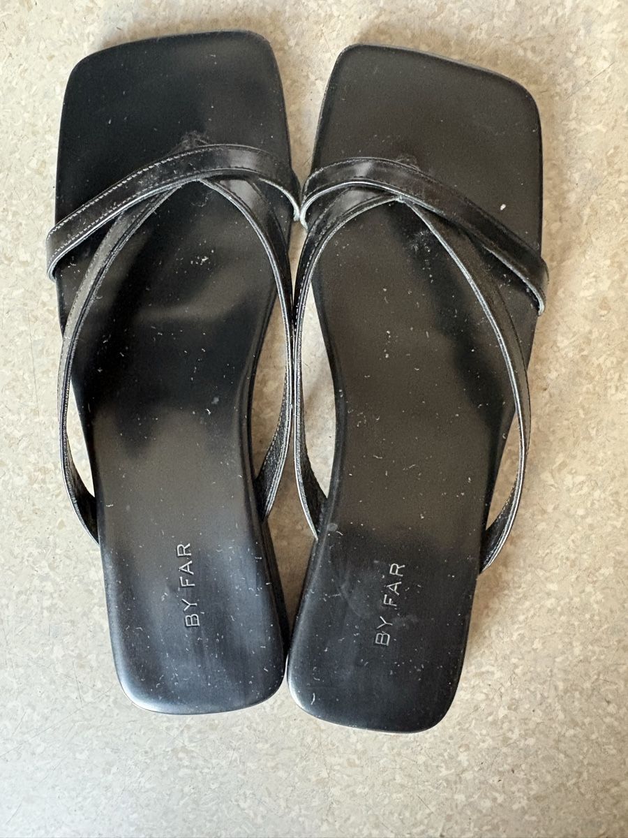 Scarpe da donna: By Far Sandals Black leather 37 – Usato da Zürich venduto da sha_pv65 2
