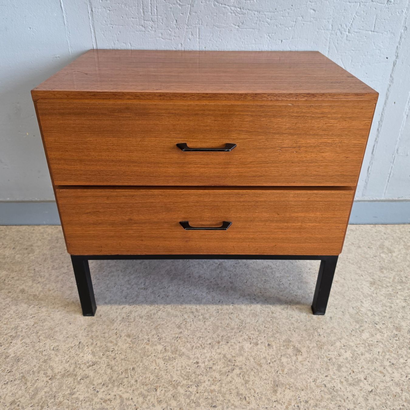 Tables de nuit: MCM 1965 Nachttisch Night-Stand, Kommode Schubladenkommode – D'occasion à Nottwil par Wondewa-Shop