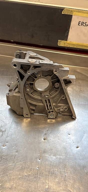 Motoren: Träger 55276005 – Gebraucht aus Zürich von but_2gsm