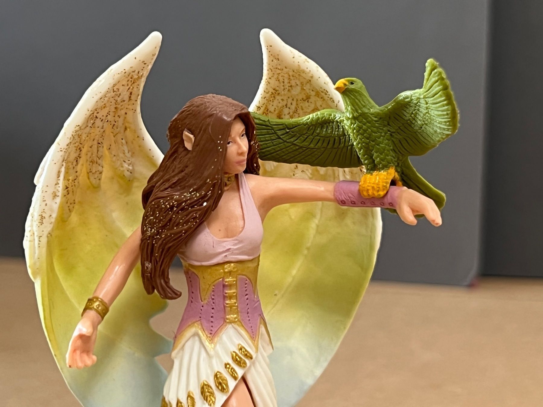 Schleich Statuette: Schleich 70478 Surah mit Vogel Bayala Elfe – Usato da Ennetbaden venduto da mapa05 1