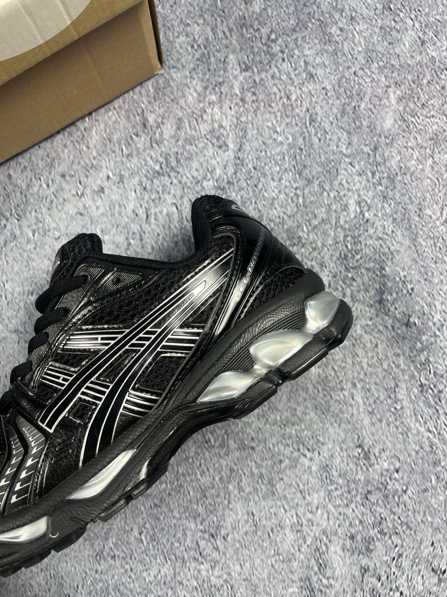 Asics Herrenschuhe: Asics Laufschuhe schwarz Herren  – Neu (gemäss Beschreibung) aus Luzern von 041Vintage 1