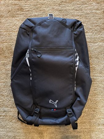 PUMA Rucksack schwarz / 5 Fächer