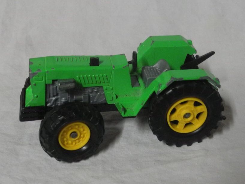 Majorette Modellautos: MAJORETTE  TRAKTOR    1:36    ERSATZTEILSPENDER – Gebraucht aus Gurtnellen von Murmeli99 1