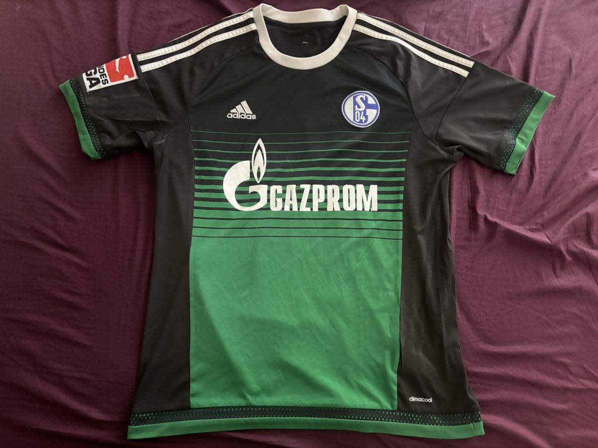 Adidas Canottiere & Pantaloni: Schalke n10 maillot  – Usato da Le Grand-Saconnex venduto da focamix