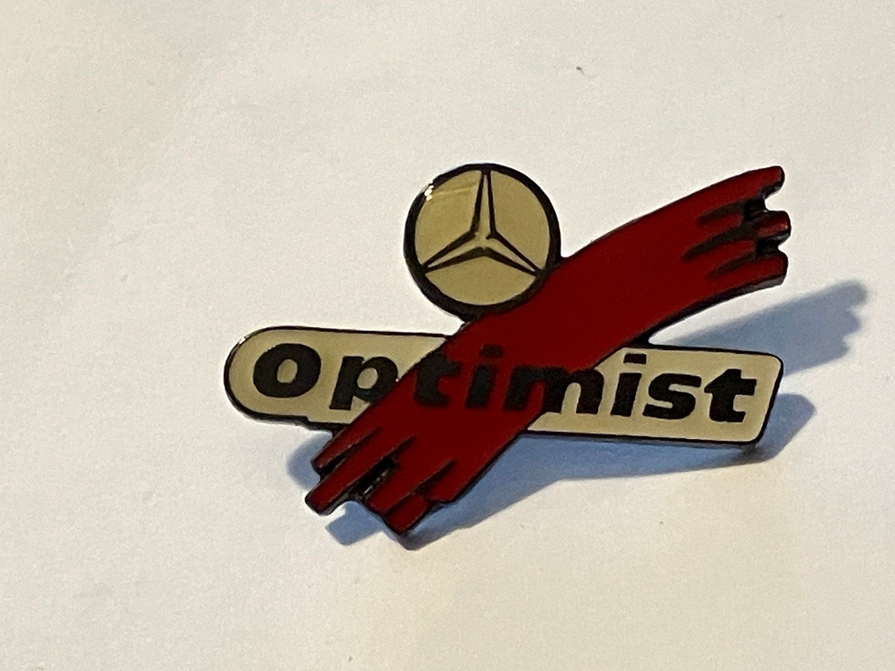 Placchette & Badge: 1 Pin Optimist Mercedes – Usato da Basel venduto da djwwpp