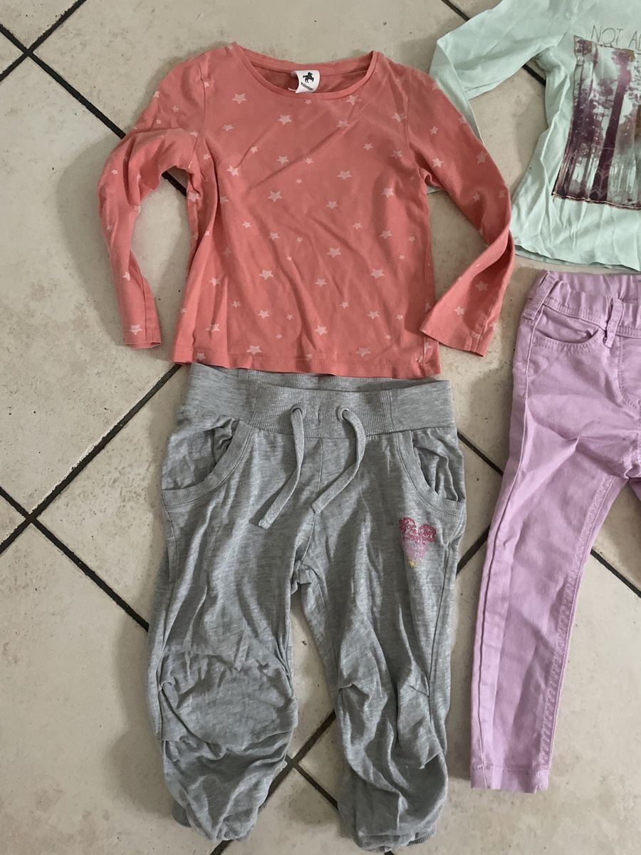 C&A Kleiderpakete & -sets: Süsses C&A Sommerkleider Paket Gr.98+104 – Gebraucht aus Obergerlafingen von cabo4 4