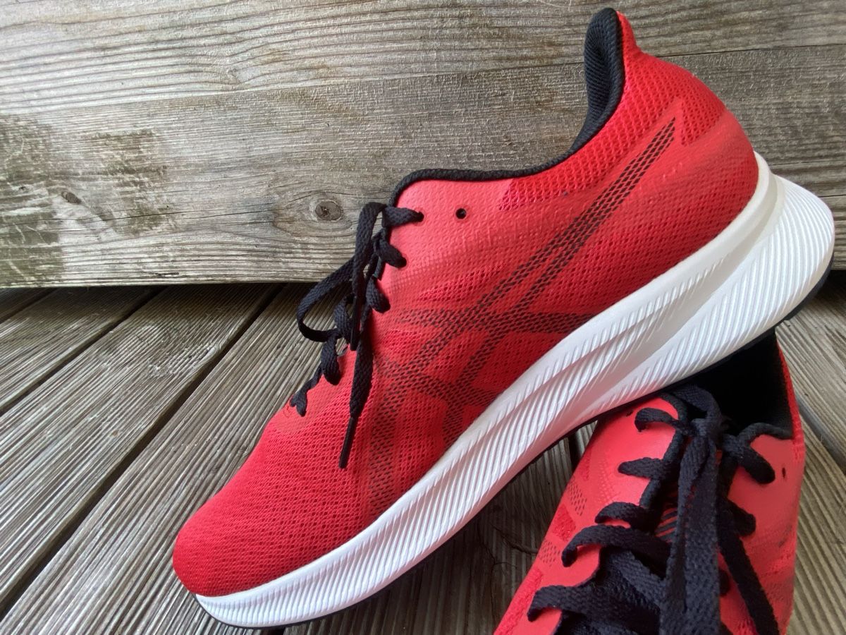 Asics Scarpe da uomo: Neue Turnschuhe von Asics, Grösse 44,5 – Nuovo (secondo la descrizione) da Murten venduto da Defender10 2