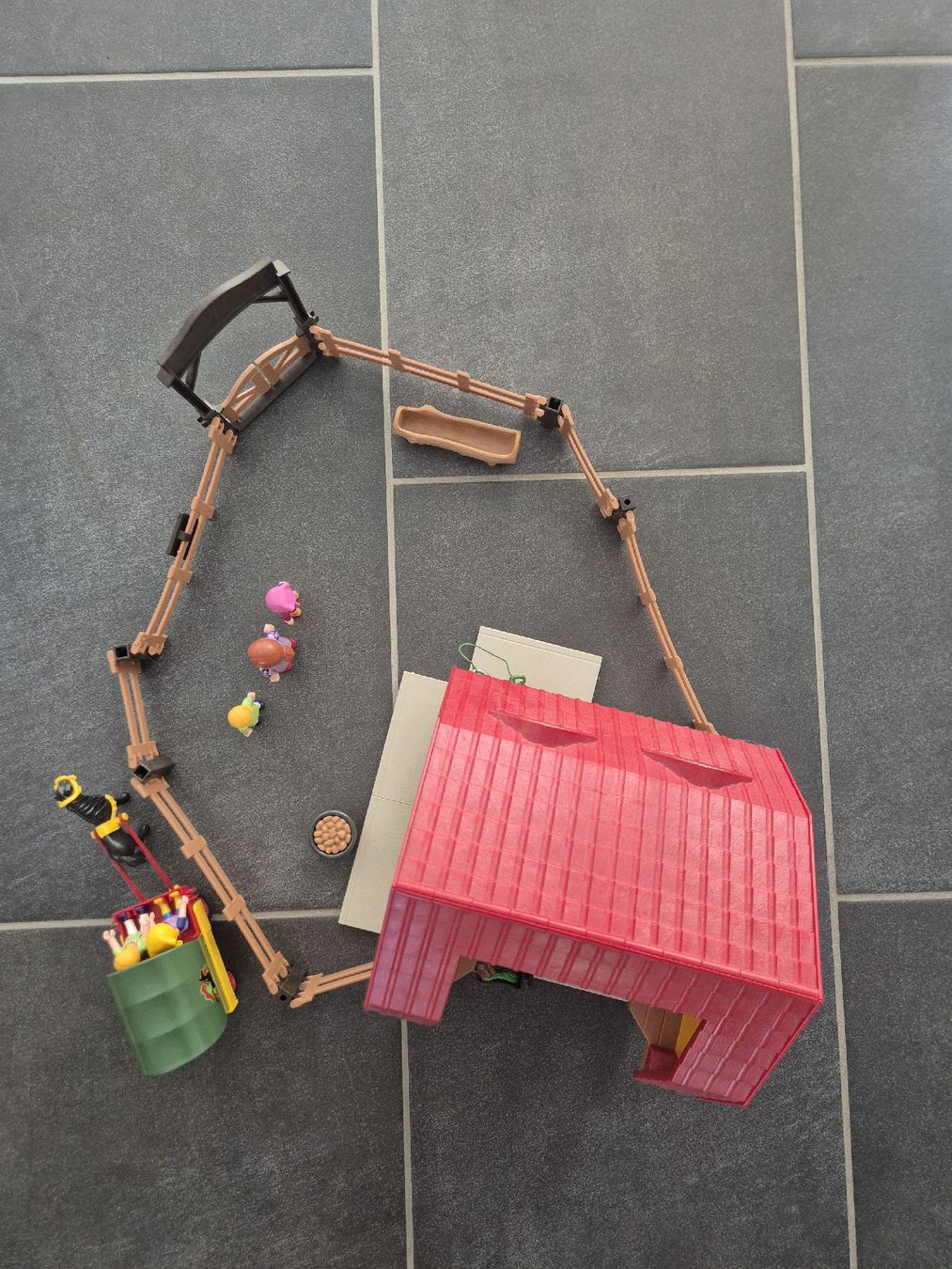 Playmobil Giocattoli: Playmobil Pferdestall – Usato da Hochdorf venduto da MS46 1