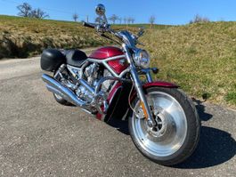 Harley-Davidson V-Rod A Motorrad rot / grau