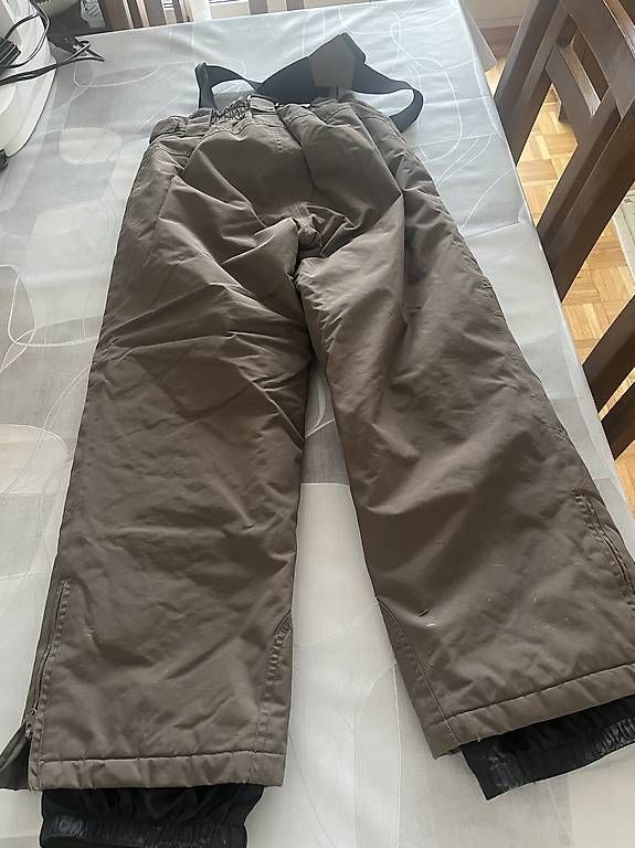 Pantaloni: Pantalon de ski 9-10 ans – Usato da Lausanne venduto da Catherine1003