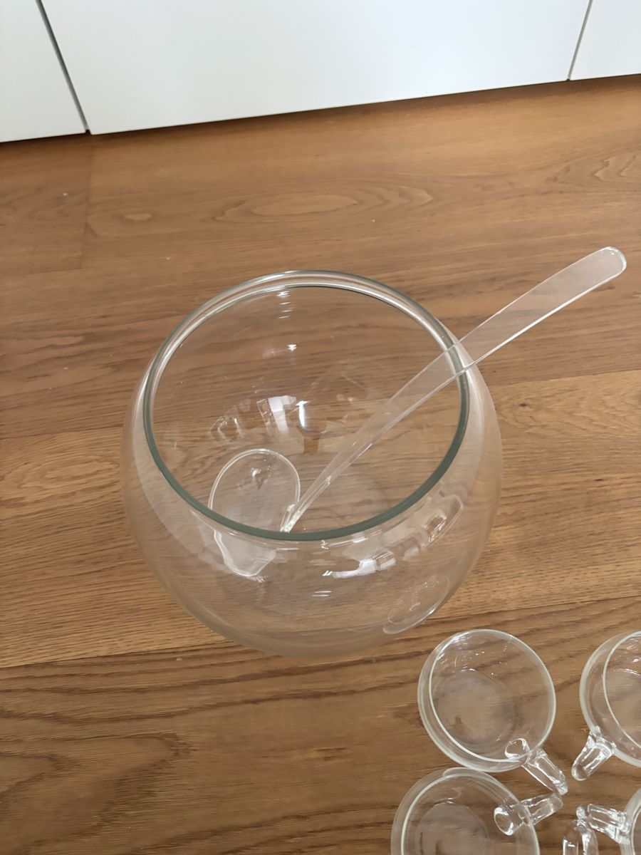 Bicchieri: Bowletopf mit 5 Glasbechern, 1 Schöpfkelle gebraucht – Usato da Zürich venduto da neu_q7hd 1