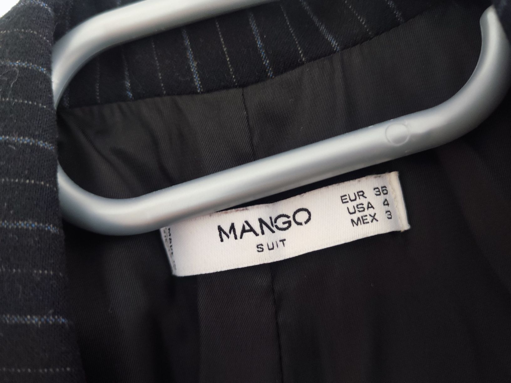 Completi & Tailleur: New Mango Double Breasted Blazer in Navy Blue stripes, 36 – Nuovo (secondo la descrizione) da Sursee venduto da Re.joy 2
