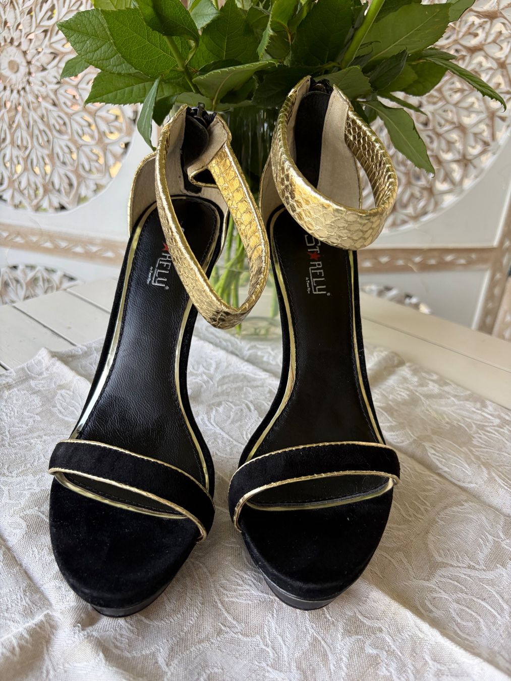 Scarpe da donna: Sandalette, Gr. 37, Schwarz-gold – Nuovo (secondo la descrizione) da Richterswil venduto da koe_n6fl 4