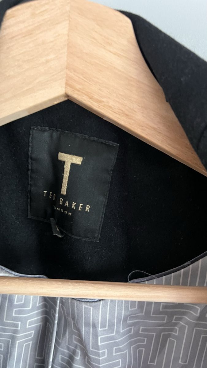 Mäntel: Ted Baker wool coat – Gebraucht aus Zürich von dei_7djh 1