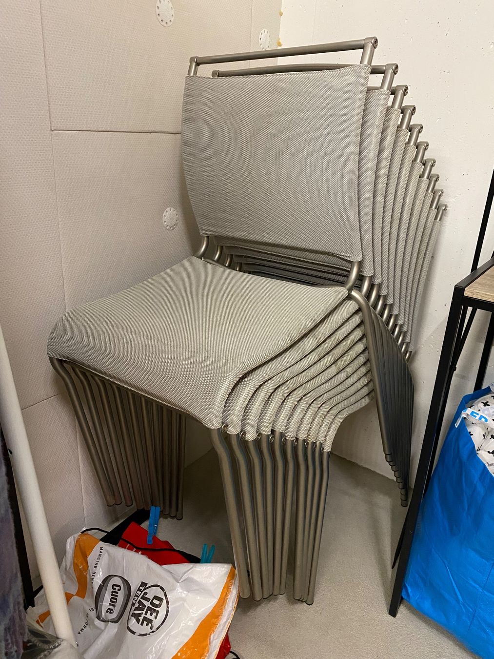 Stühle: 10 Stühle – Gebraucht aus Birmensdorf ZH von loo_c8m8 1