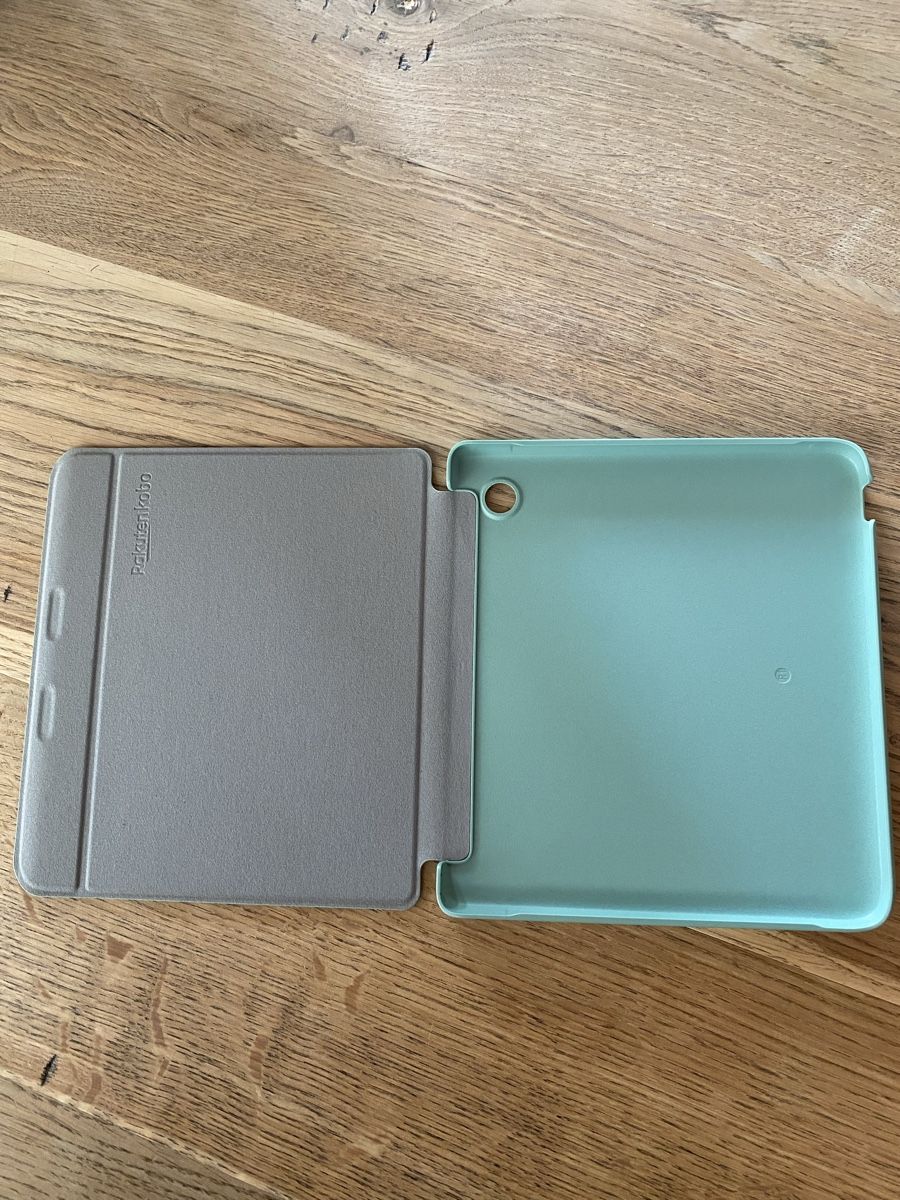 Kobo Coques & Sacs: Kobo Basic SleepCover Case (Kobo Libra) – Neuf avec emballage d'origine à Ligerz par FionaLmb 3