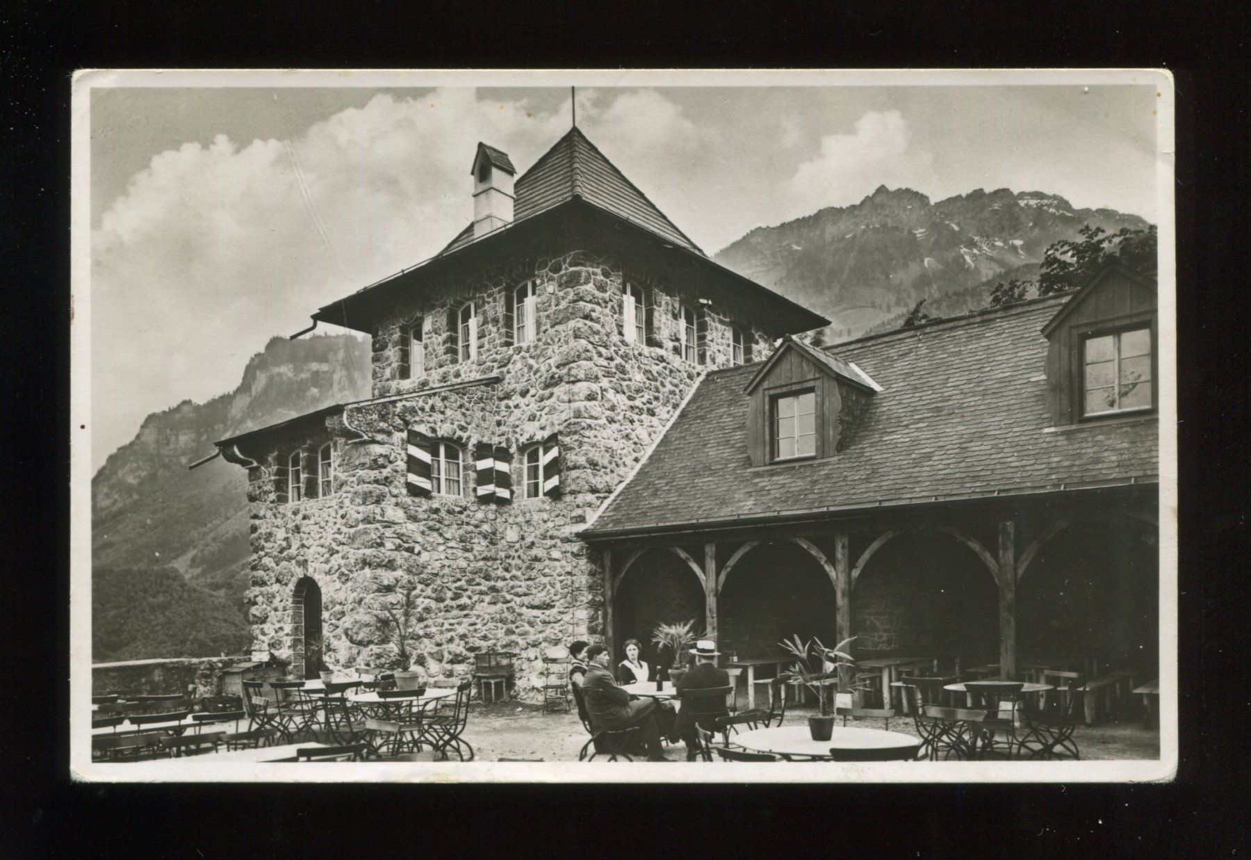 Cartoline postali: Niederurnen, Schlössli – Usato da Aarau venduto da Elmaar41